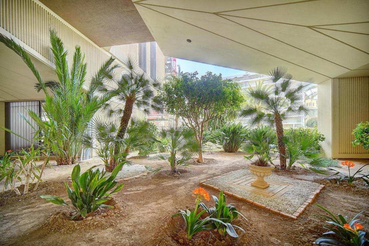 Ref 1389 - Center - For Rent *